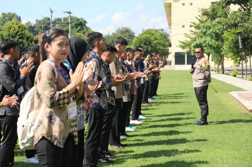 Kapolres Sragen Sampaikan Tips Agar Lulus dan Lolos Jadi Anggota Polri Dengan&nbsp;Mulus