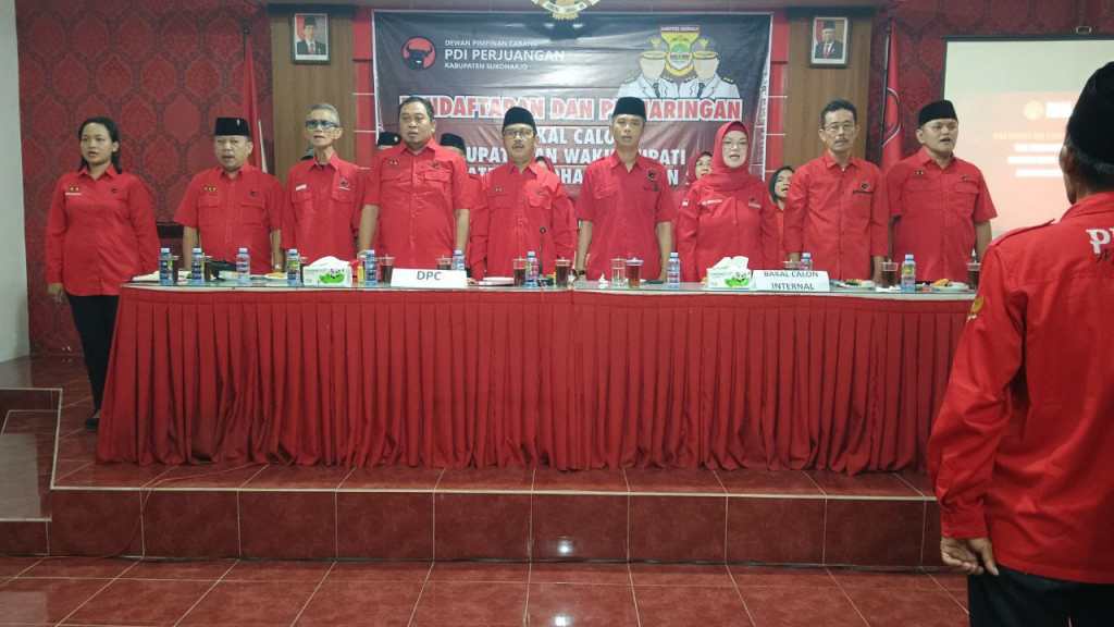 Tiga Kader PDIP Ambil Formulir Pendaftaran Bakal Cabup-Cawabup di Kantor&nbsp;DPC