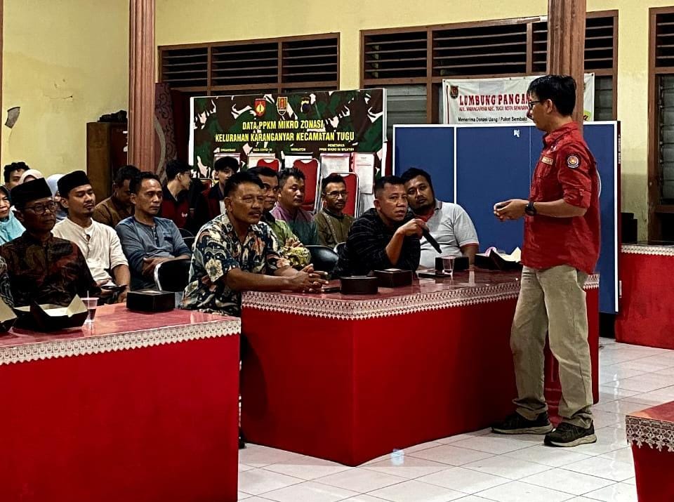 Mahasiswa Universitas Semarang Sosialisasi&nbsp;Kebencanaan