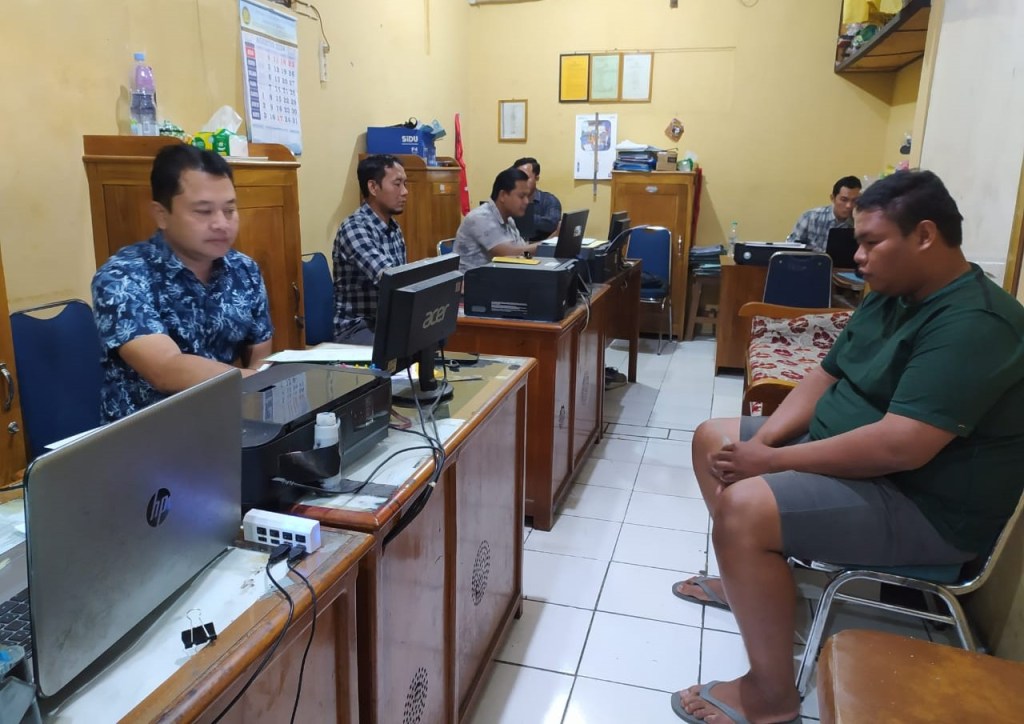 Terlilit Hutang, ARN Nekat Rampas HP, Akhirnya Berhasil Dibekuk Tim Resmob Satreskrim Polres&nbsp;Sragen