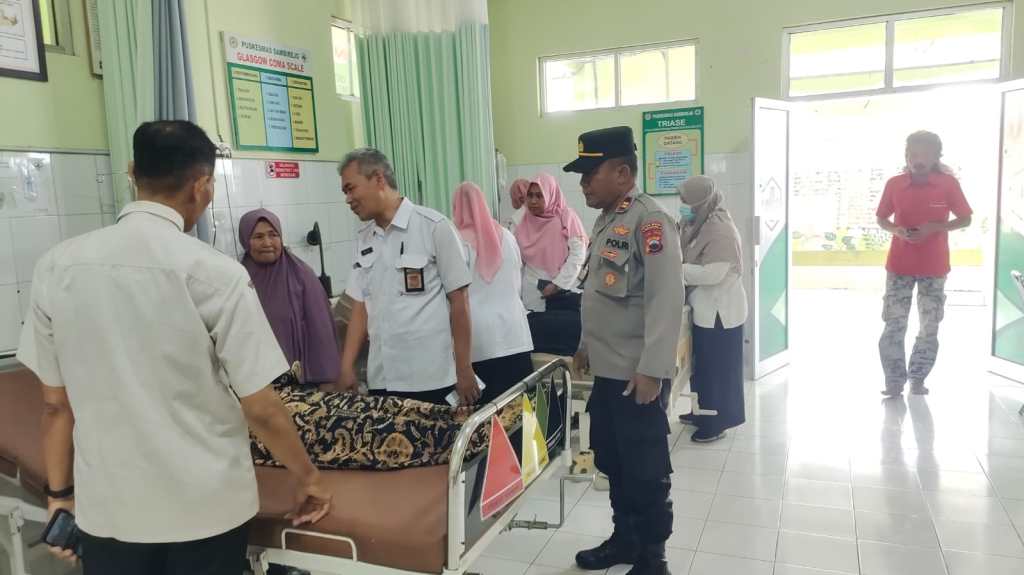 Belasan Warga Desa Dawung Alami Keracunan&nbsp;Makanan