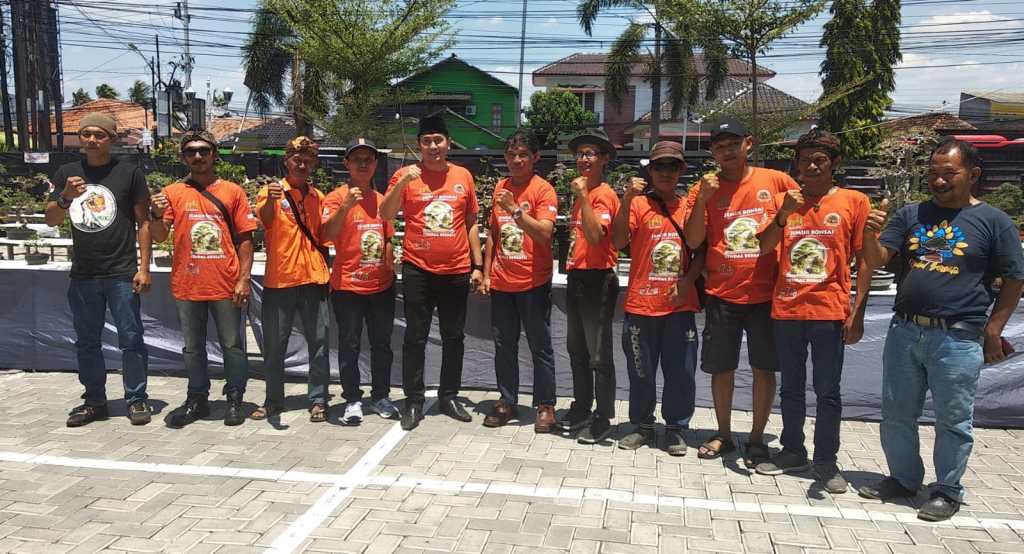 PPBI Cabang Kendal Gelar Acara Jemur Bonsai di Halaman Kantor&nbsp;Inspektorat