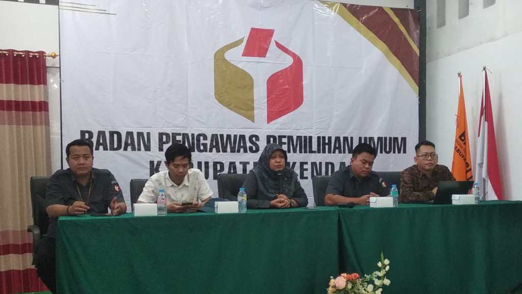 Bawaslu Kendal Sampaikan Hasil Pengawasan Tahapan Pencalonan Bupati dan Wakil Bupati Kendal 2024